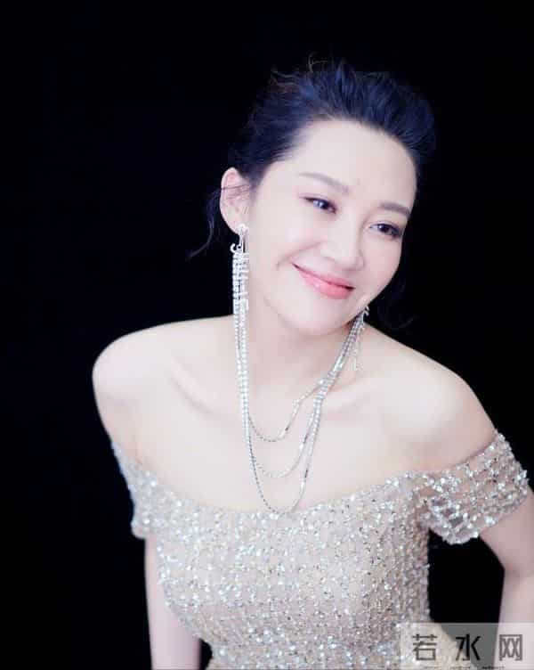 京圈长公主:“京圈长公主”许晴的风流史,征服多位大佬,她有什么魅力?