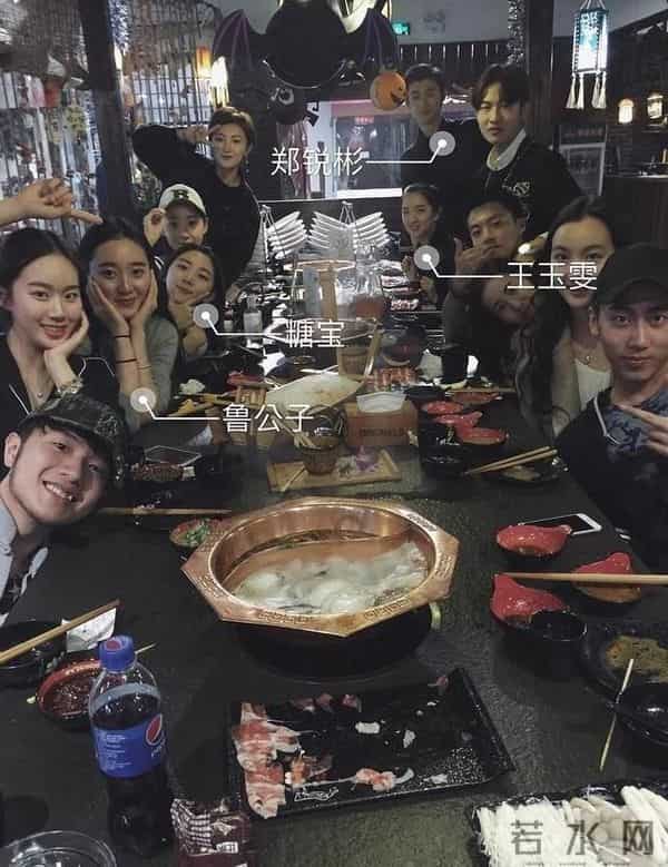 杨玏女朋友：绯闻男友有郑锐彬、胡波、肖战、徐正溪，杨玏的女友王玉雯不简单