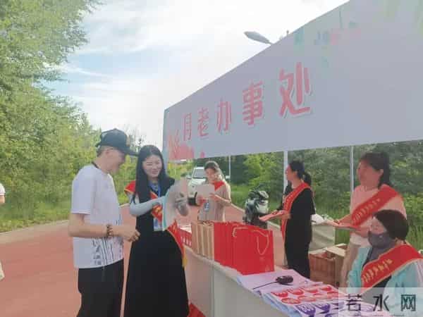 多伦交友：搭起鹊桥领婚恋新风 助青年职工寻爱成功