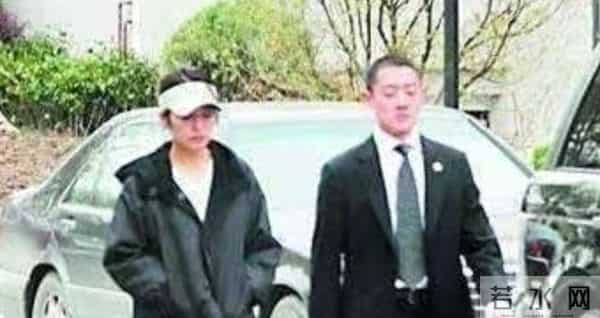 王珂的父亲:汪小菲中年失婚,王珂被嘲软饭男,风格一时的京圈四少令人唏嘘