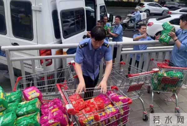 735人列车被困郑州