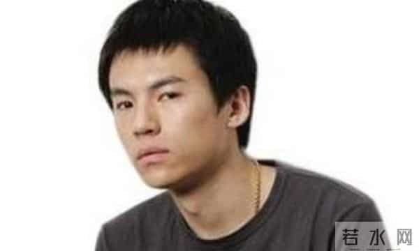 王珂的父亲:汪小菲中年失婚,王珂被嘲软饭男,风格一时的京圈四少令人唏嘘