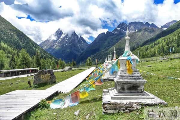 川西小环线:自驾川西小环线:经熊猫大道、四姑娘山、折多山,日程、住宿安排