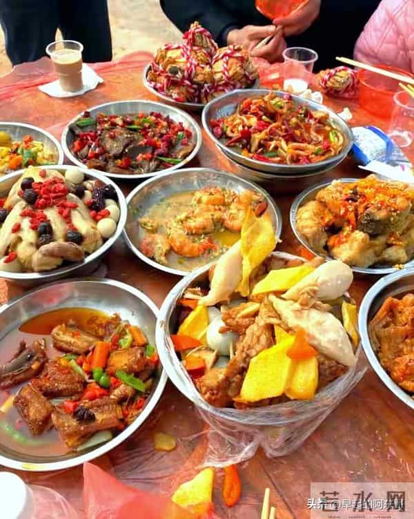 婚宴价位:8888元婚宴利润曝光!大厨说漏了实情