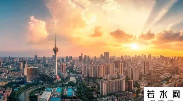 中国GDP20强：广州超3.1万亿，成都高居第7，南京远超长沙、青岛