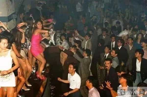 重庆莎莎舞是什么意思