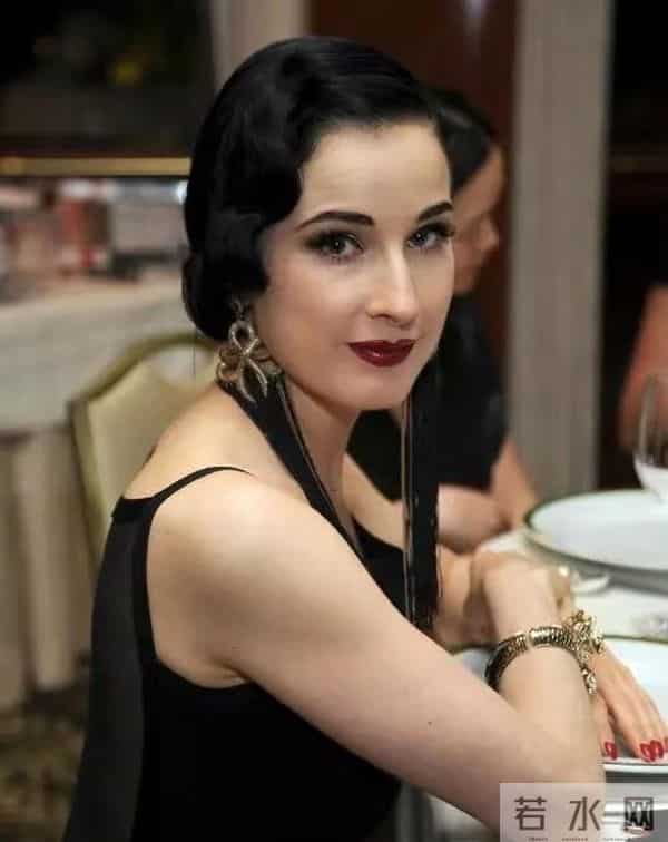 世界第一脱衣舞娘