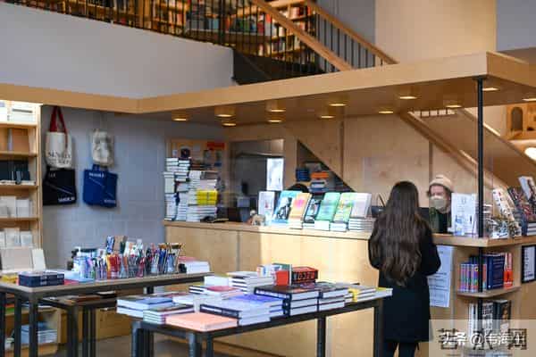 购书网址：哪里能买到正版书？告诉你5个渠道