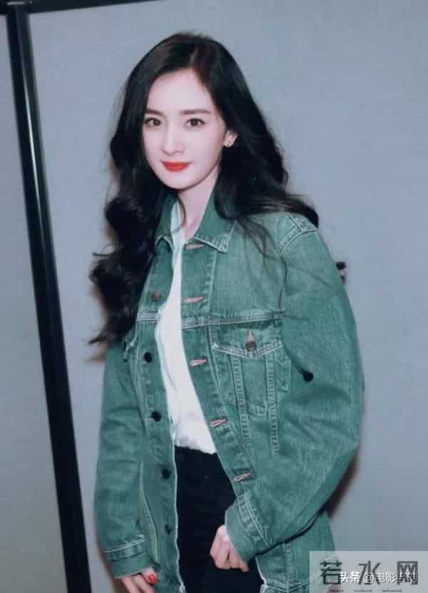 杨幂养了两个小鬼