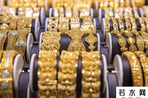 多个品牌确认再涨价！不少上海人急了要卖？店家尴尬：“手里都是黄金卖不出去”