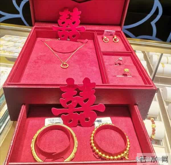 黄金回收价多少钱一克