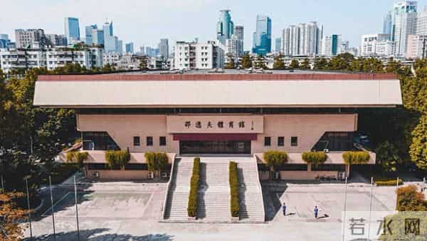 逸夫楼有多少全国6000座逸夫楼是怎么盖起来的？