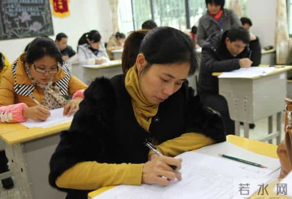 教师资格证是过线还是卡人数