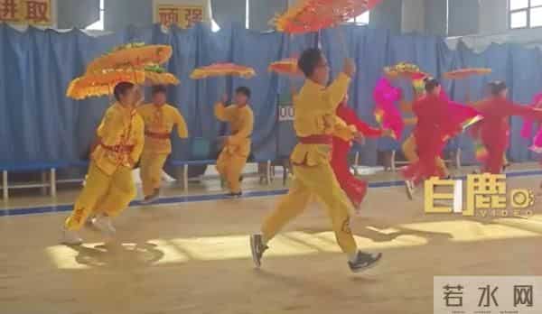 某大学生写的试卷