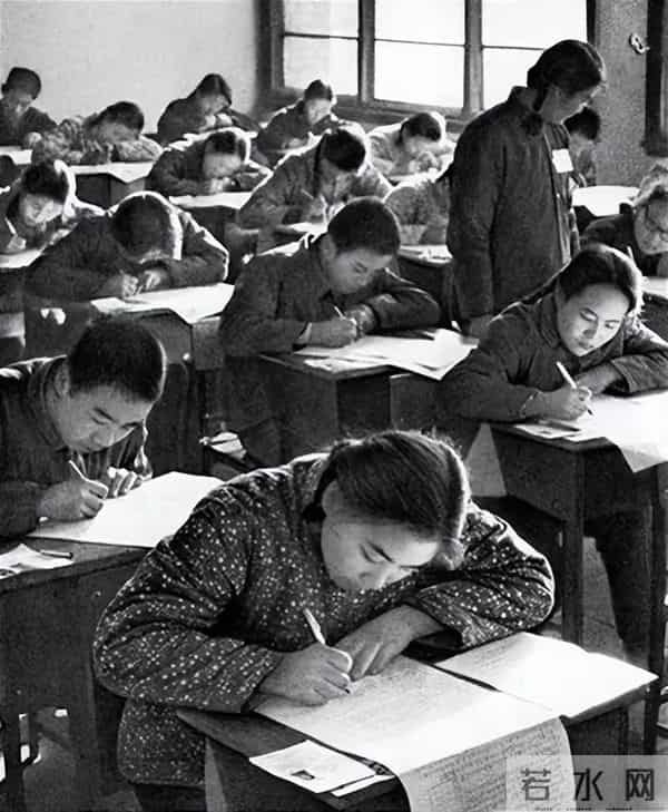 1981年的青春定格:王毅大学时代的理想之光