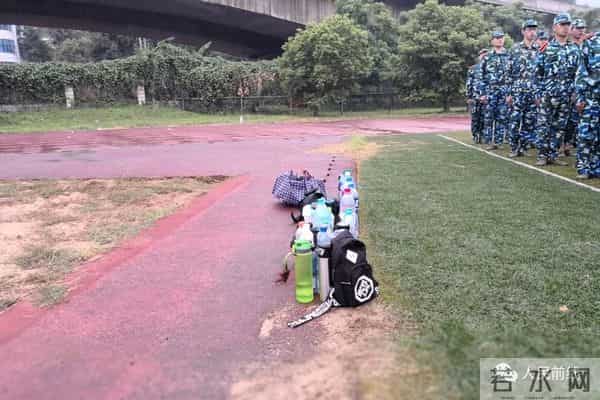 「揭秘」大学生军训啥样子？看看教官拍回的照片就全明白了