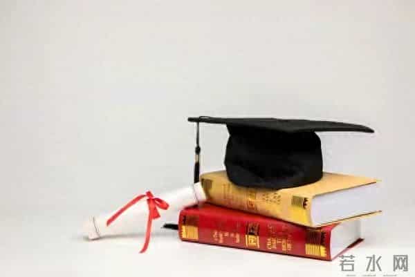 中国人学历真相:80%中国人没上过大学,研究生不足1%