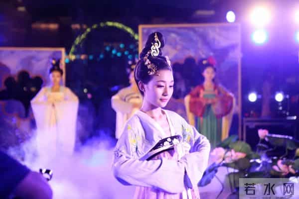 来了!中国华服日!