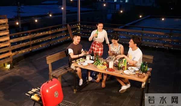 弟弟研究生，表弟本科生，都回家过年了，25天寒假生活，天壤之别