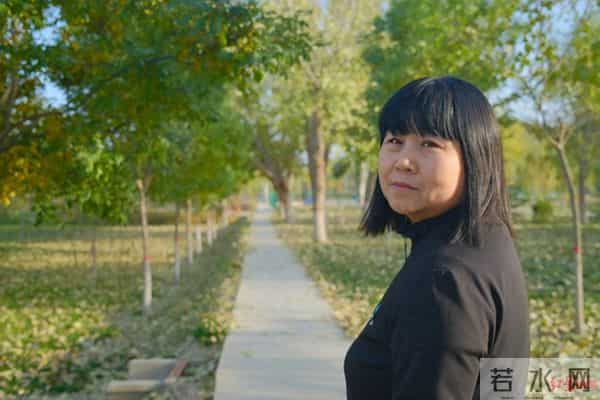 18岁准大学生救人身亡获评“见义勇为”，母亲为求一篇“公开报道”四处奔走：不想他做了好事还被瞎猜