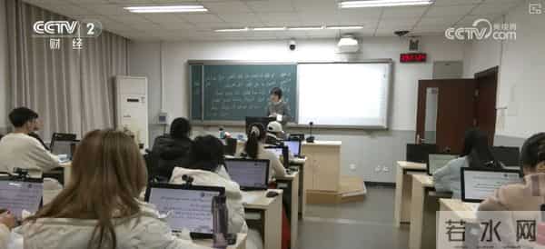 产学研融合高校科研“接地气” 打破学科壁垒为毕业生开拓全新职业蓝海