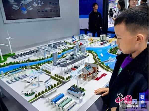 拥抱多彩秋天,收获成长印记 宜宾江安小坝小学2025年秋假实践成果展示