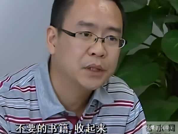 大学生寂寞成灾悲剧！湖北22岁大学生网游成瘾，沉溺网吧10年，归家5天后惨死