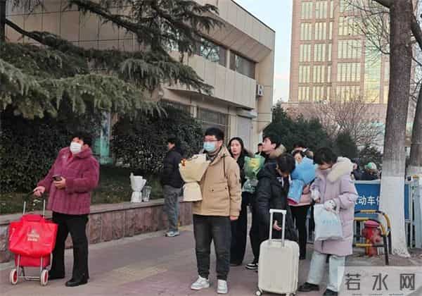 2025年考研初试结束，考生坦言，坚持下来就是最大的收获