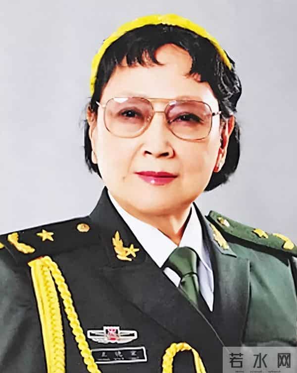 解放军艺术学院院长