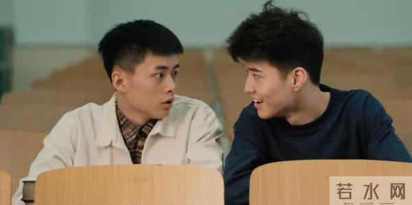 大学生励志微电影微电影|成为自己的光!看草根菜鸟逆袭王者的励志校园故事