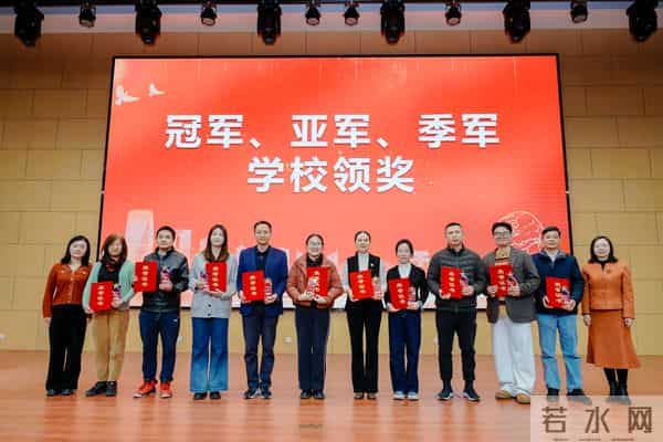 大学生辩论会中学生与清北学长激辩“网梗”!丰台全区辩论赛玩出新高度