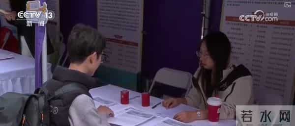 高校毕业生，就业“大礼包”请查收！2025年秋招这几类人才成“香饽饽”