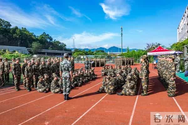 「揭秘」大学生军训啥样子？看看教官拍回的照片就全明白了