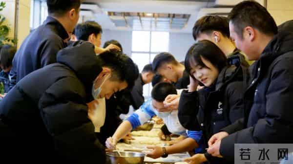 冰雪思政大课这堂冰雪思政大课,激励青年担当复兴使命