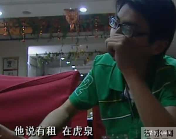 大学生寂寞成灾悲剧！湖北22岁大学生网游成瘾，沉溺网吧10年，归家5天后惨死