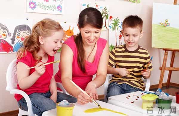 好学生坏学生“好学生”“坏学生”的不同待遇：你对孩子的偏见，起于锚定教育