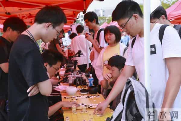 全“新”启航！上大学生社团集体亮相