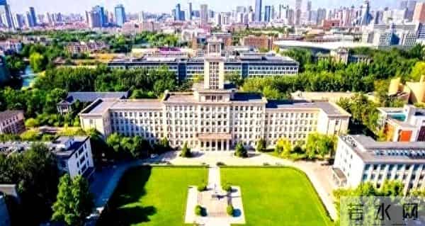 大学生活是什么样的