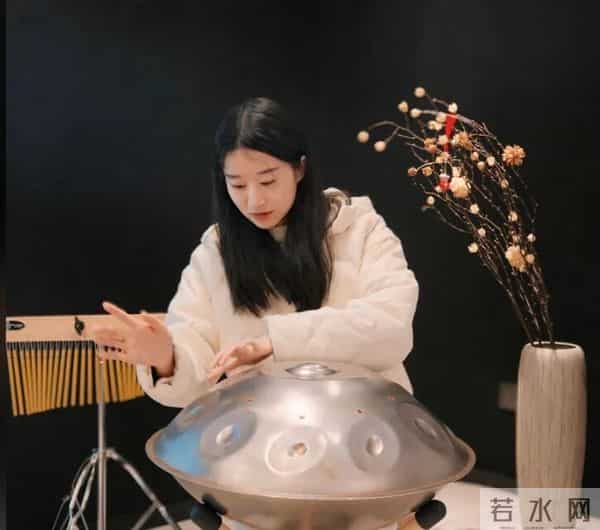 这届打工人流行上夜校