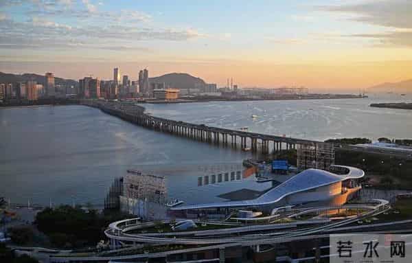 在你身边的青春中