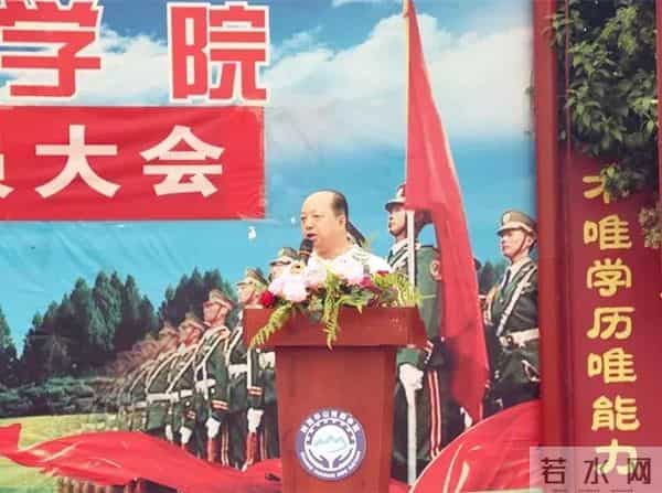 关于军训的名言军训帷幕开 凌云壮志起—军训场上遇见更好的自己