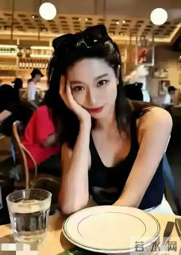 南京师大校花李如儒美貌惊艳全网，网友惊叹：美到让人怀疑人生！