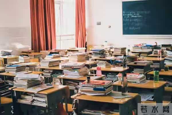 中国人学历真相:80%中国人没上过大学,研究生不足1%