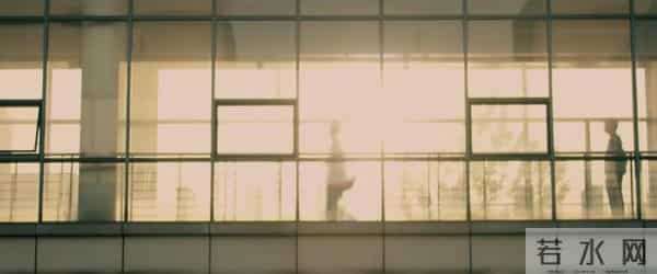 大学生励志微电影微电影|成为自己的光!看草根菜鸟逆袭王者的励志校园故事