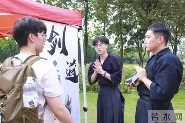 全“新”启航！上大学生社团集体亮相