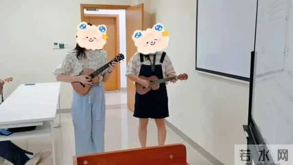 这届打工人流行上夜校