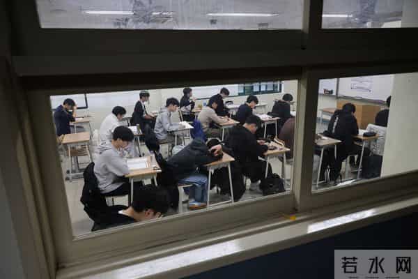 （外代一线）韩国高考结束