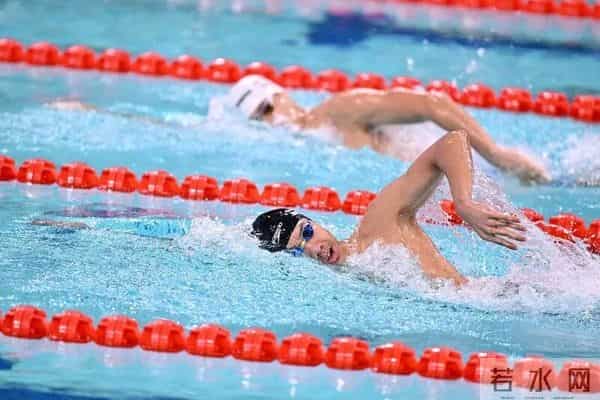 在你身边的青春中