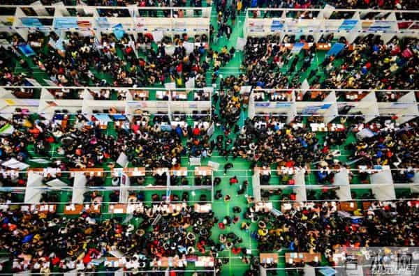 1076万毕业生的就业季有多难