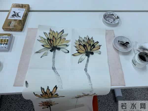 这届打工人流行上夜校